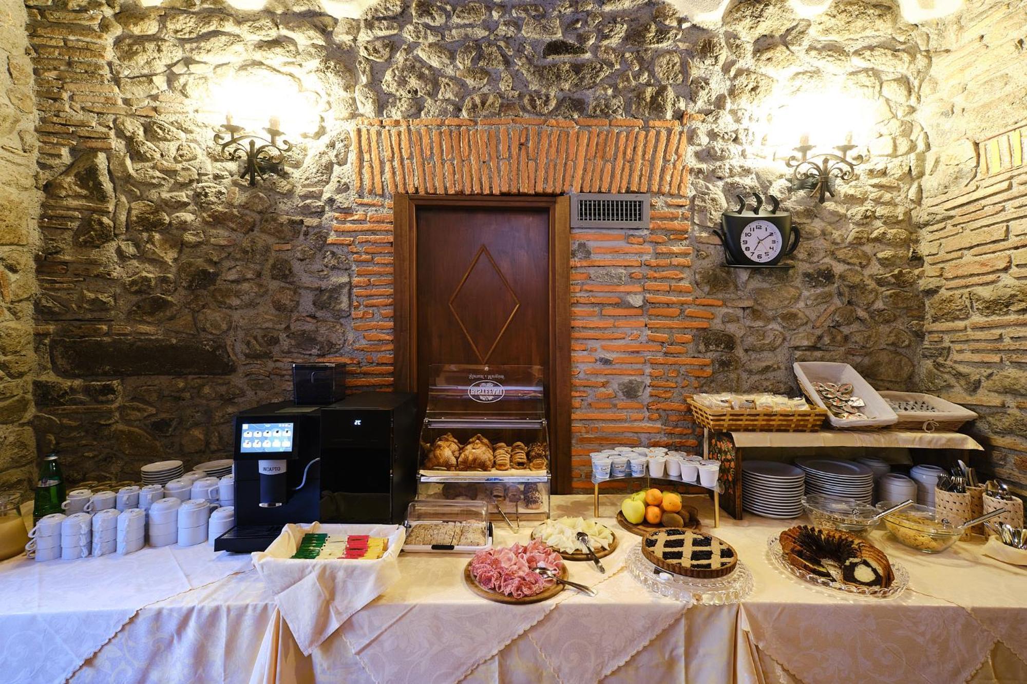 Albergo Della Posta Bracciano  Eksteriør bilde